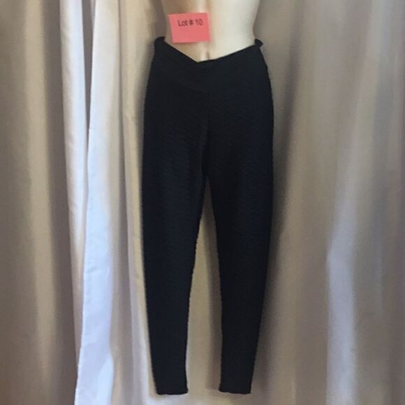 SHEIN NWOT athletic pants in a black waffle pattern in small - Picture 2 of 10